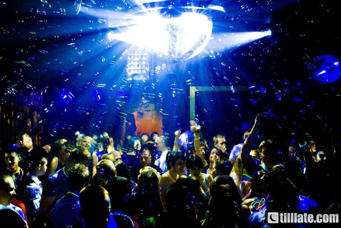 Disco Ball, Lights & Special Effects !